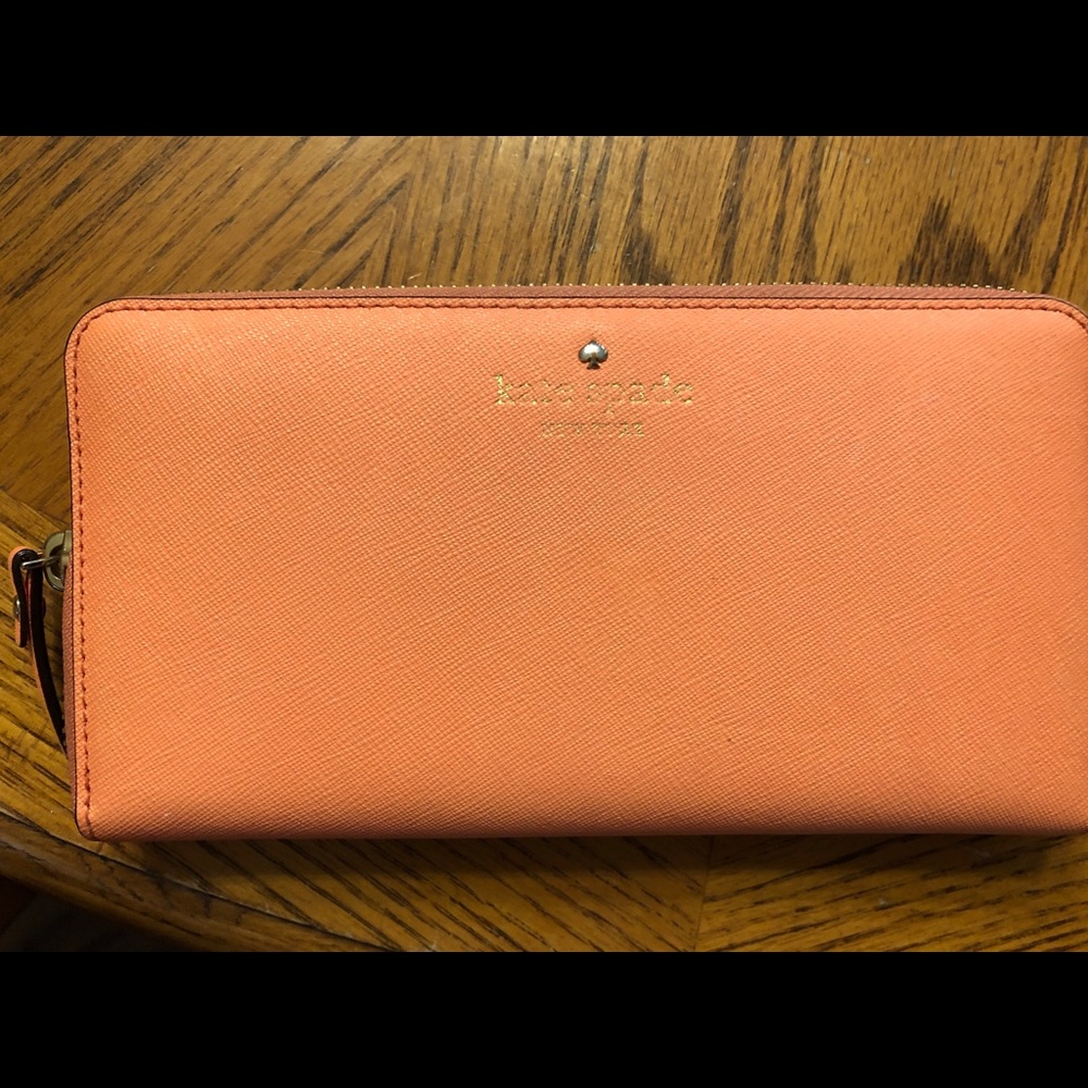 Kate spade wallet - Picture 1 of 3